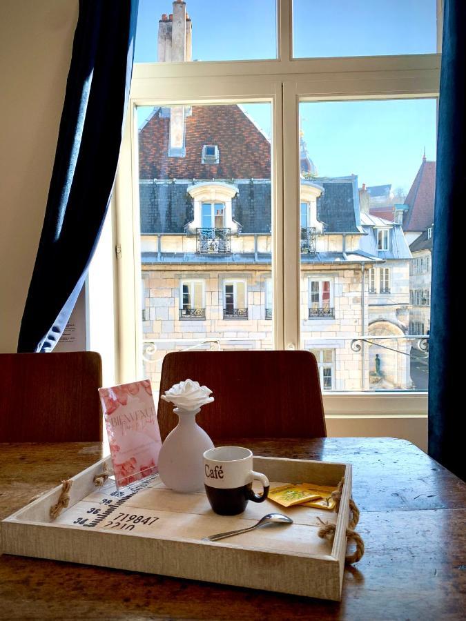 Les Fabuleux Appartements Du Coeur De Ville - Place Victor Hugo Besançon Extérieur photo