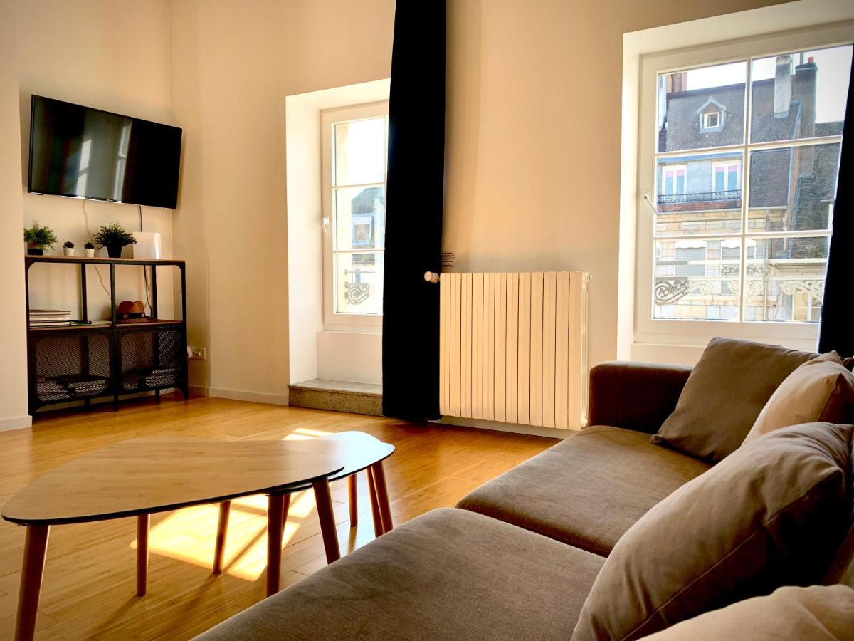 Les Fabuleux Appartements Du Coeur De Ville - Place Victor Hugo Besançon Extérieur photo