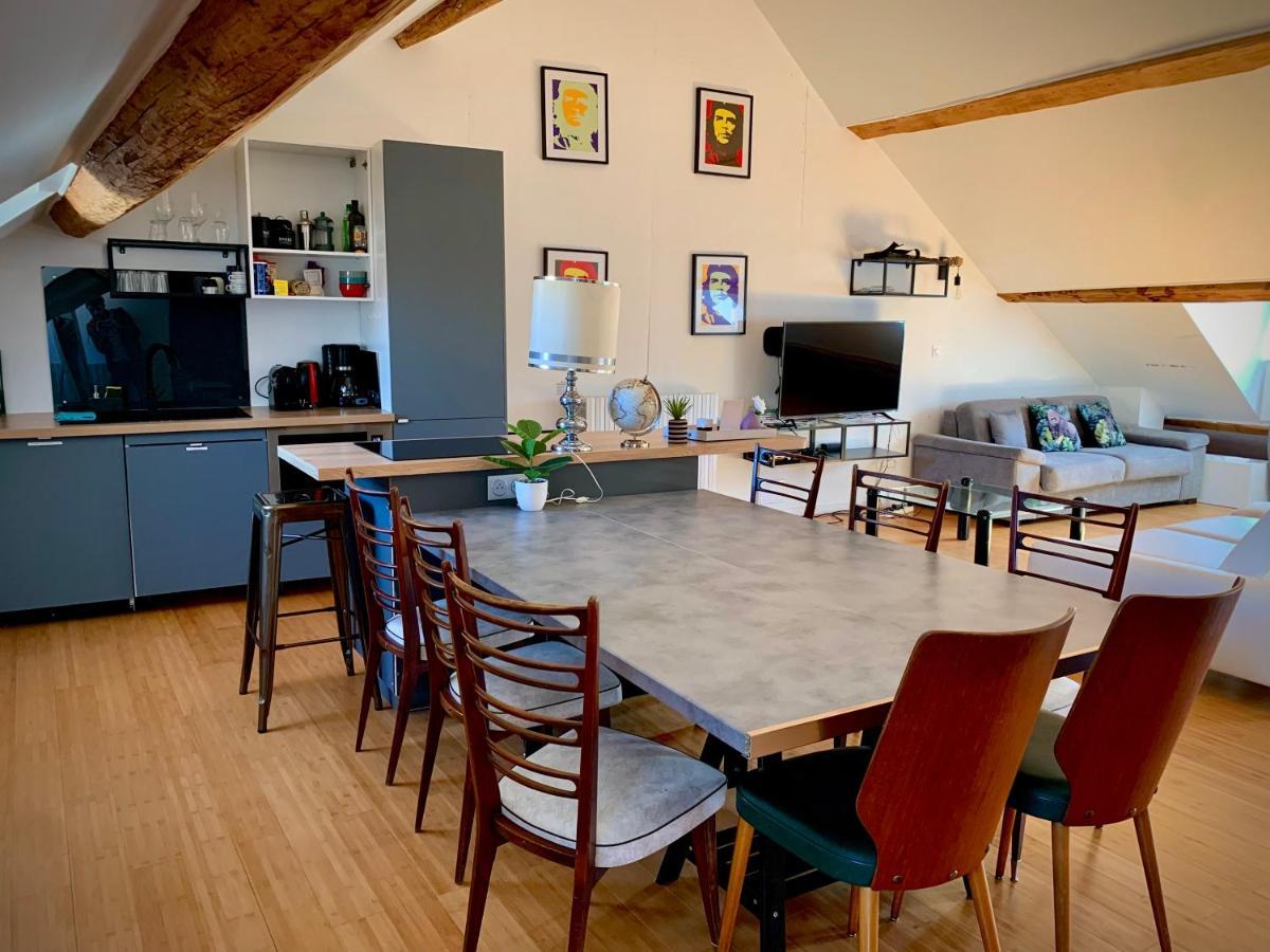 Les Fabuleux Appartements Du Coeur De Ville - Place Victor Hugo Besançon Extérieur photo